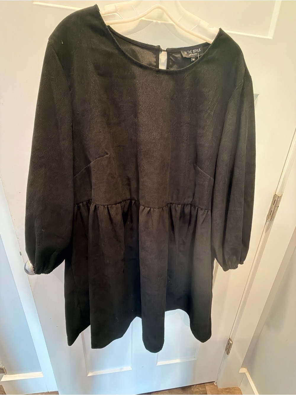 In The Style Jac Jossa Black Smock Dress Size 20 petite NWT